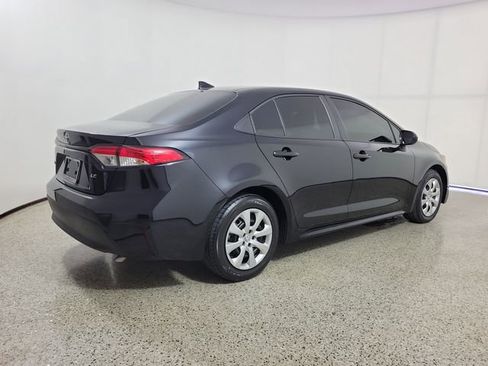 Used 2024 Toyota Corolla LE image 5