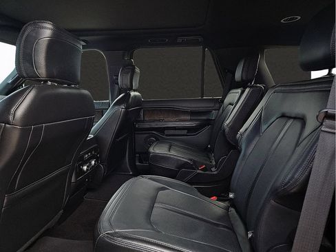 Used 2020 Ford Expedition Limited AWD/4WD image 10
