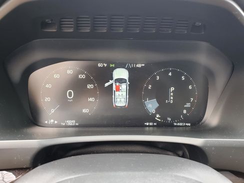 Used 2018 Volvo XC90 T6 Momentum w/ Momentum Plus Package image 25