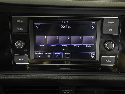 Certified 2023 Volkswagen Jetta S FWD image 28
