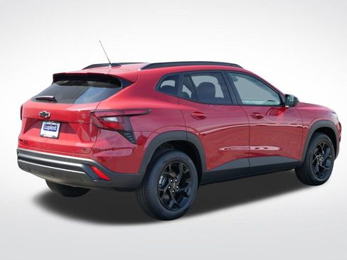 New 2026 Chevrolet Trax LT FWD image 4