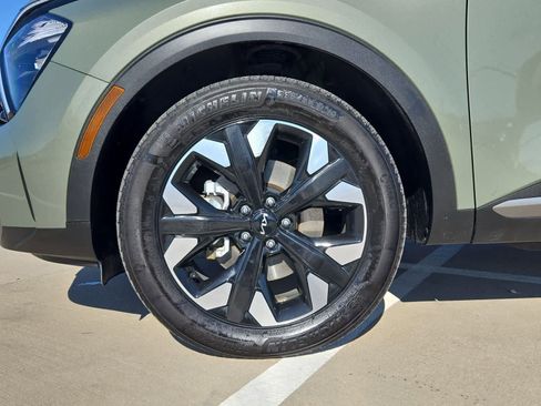 Certified 2023 Kia Sportage X-Line image 11