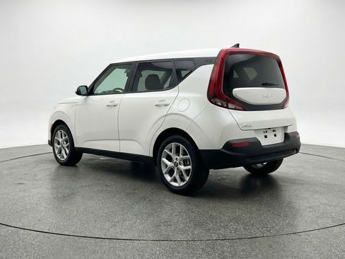 Used 2025 Kia Soul LX w/ LX Technology Package image 6