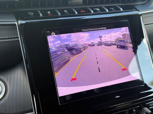 Used 2025 Jeep Grand Cherokee L Altitude image 24