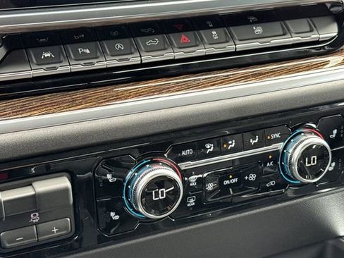 New 2026 GMC Sierra 1500 Elevation w/ Elevation Premium Package AWD/4WD image 24