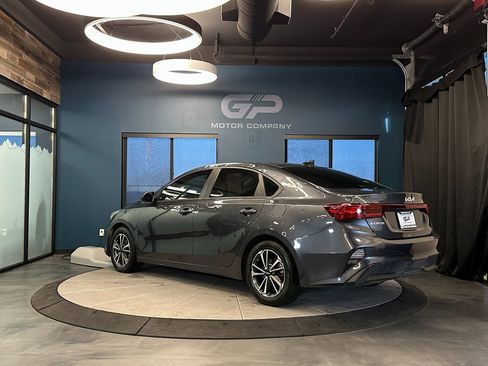 Used 2023 Kia Forte LXS image 4