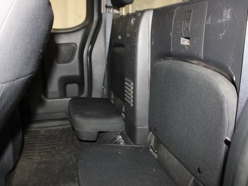 Used 2022 Nissan Frontier S w/ Technology Package AWD/4WD image 18
