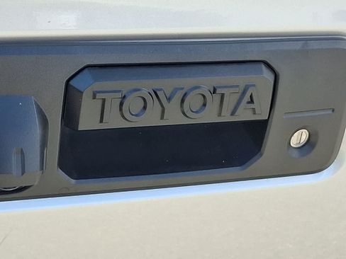 Used 2023 Toyota Tacoma SR AWD/4WD image 30