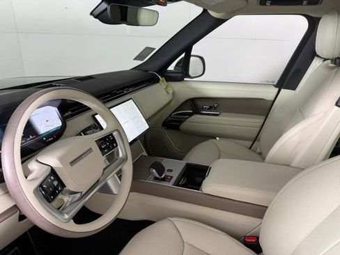 New 2026 Land Rover Range Rover SE image 6