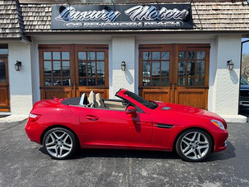 Used 2014 Mercedes-Benz SLK 250 image 1