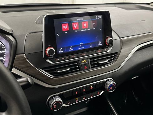 Certified 2023 Nissan Altima 2.5 SV image 12