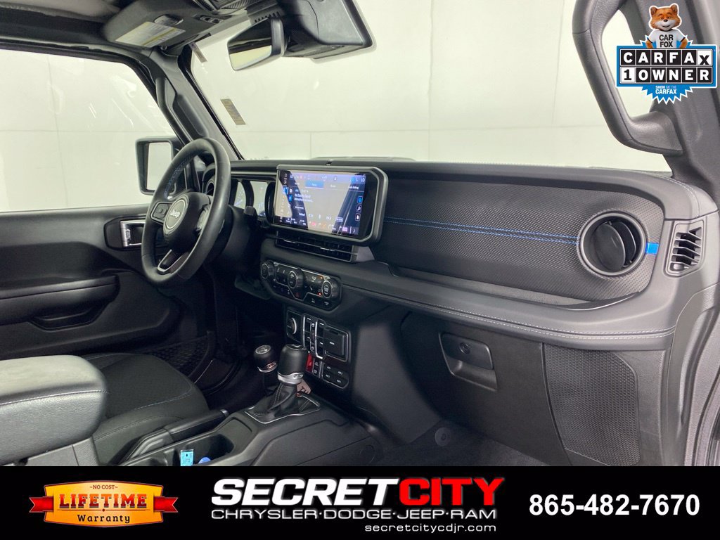 Used 2024 Jeep Wrangler Unlimited Rubicon 4xe w/ Technology Group AWD/4WD image 33
