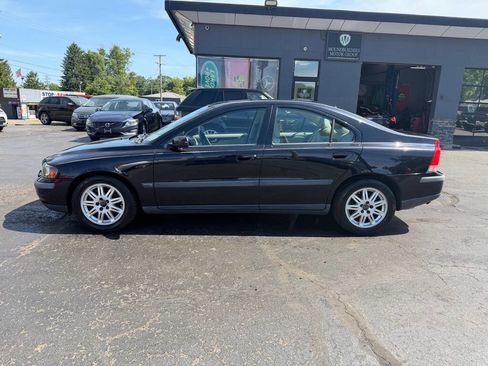 Used 2004 Volvo S60 2.5T FWD image 3