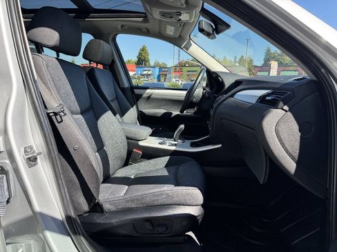 Used 2013 BMW X3 xDrive28i AWD/4WD image 16