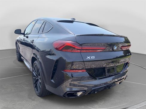 Used 2024 BMW X6 xDrive40i w/ Executive Package AWD/4WD image 3