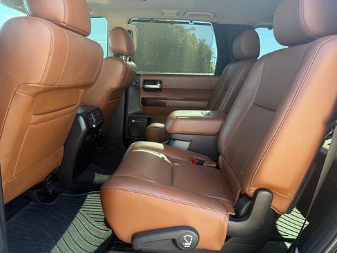 Used 2016 Toyota Sequoia Platinum AWD/4WD image 24