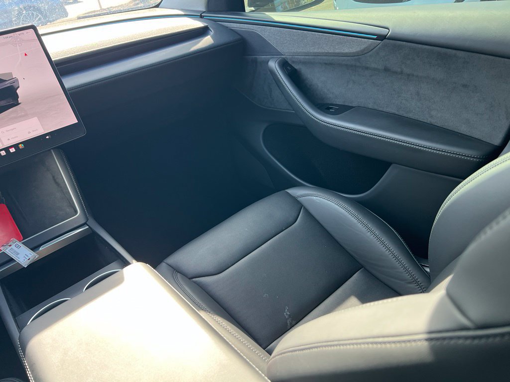 Used 2026 Tesla Model Y Long Range AWD/4WD image 13