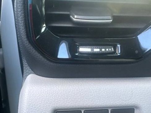 Certified 2025 Honda Pilot EX-L image 18