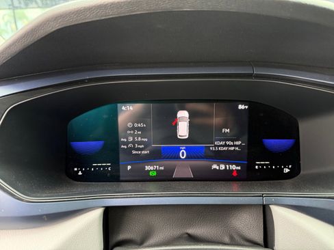 Used 2022 Volkswagen Taos SE w/ Panoramic Sunroof Package image 24