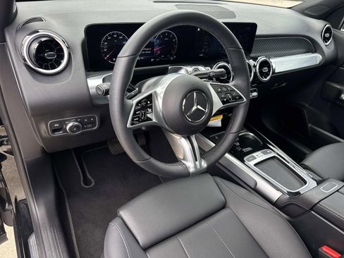Used 2026 Mercedes-Benz GLB 250 image 18