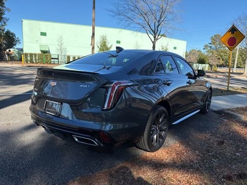 Used 2021 Cadillac CT4 Sport image 3