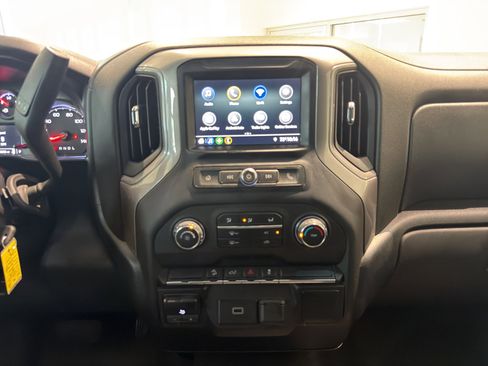 Used 2019 Chevrolet Silverado 1500 Custom Trail Boss w/ Custom Convenience Package image 18