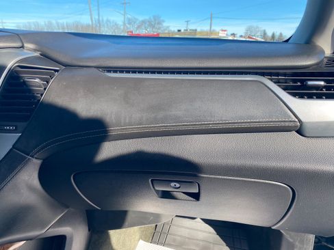 Used 2015 Chevrolet Tahoe LTZ image 15