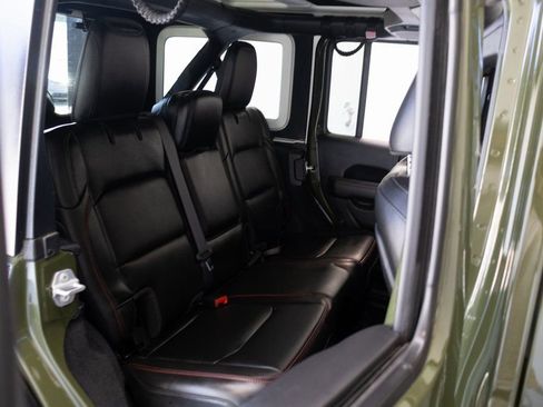 Used 2022 Jeep Wrangler Unlimited Rubicon w/ LED Lighting Group image 21