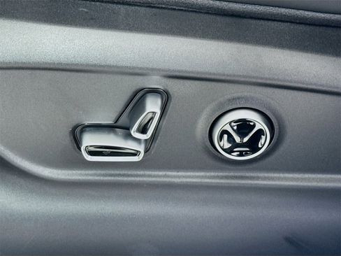 New 2025 Maserati Grecale GT image 20