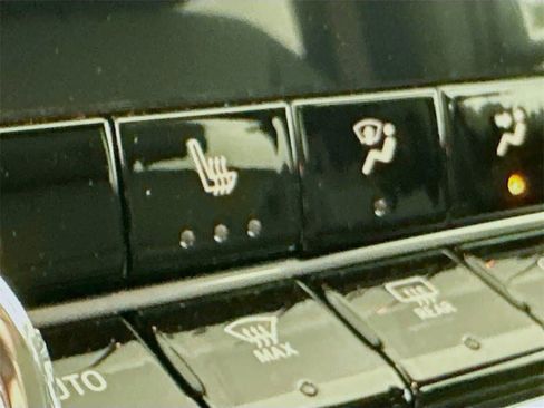 New 2025 GMC Canyon Elevation w/ Convenience Package image 20