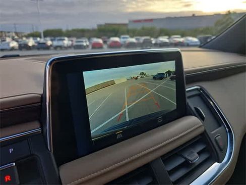 Used 2022 Chevrolet Suburban Premier image 30