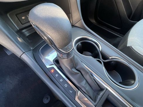 Used 2024 Chevrolet Equinox LS image 15