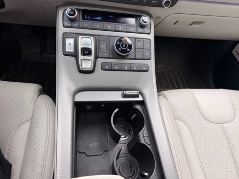 Used 2024 Hyundai Palisade Limited AWD/4WD image 28