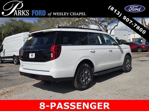 Certified 2025 Ford Expedition Active image 4