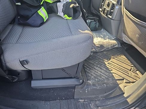 Used 2022 Ford F250 XLT w/ XLT Premium Package image 6