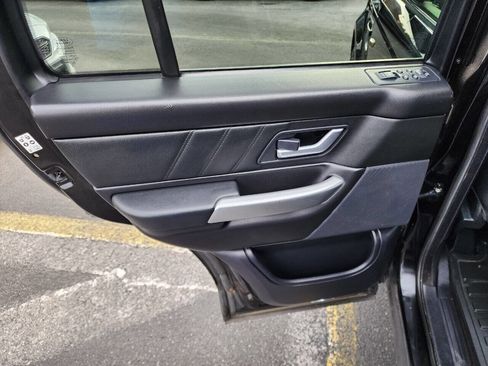 Used 2009 Land Rover Range Rover Sport HSE image 24