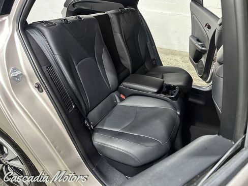 Used 2017 Toyota Prius Prime Advanced w/ Protection Package FWD image 11
