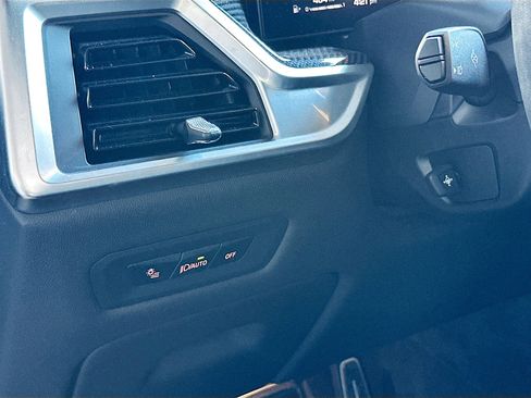 Used 2024 BMW X5 M60i image 10