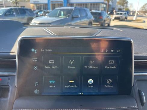 Used 2023 Chevrolet Tahoe Premier w/ Premium Package 2 AWD/4WD image 33