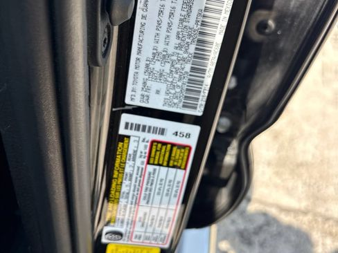 Used 2021 Toyota Tacoma SR w/ SR Convenience Package RWD image 13
