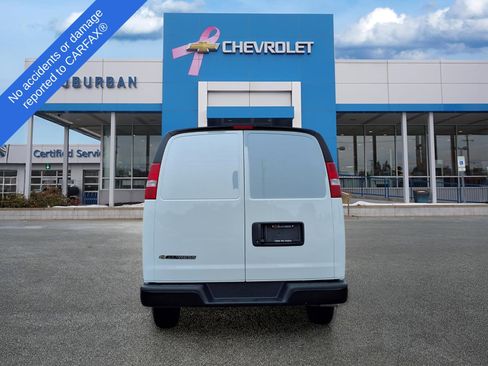 Used 2025 Chevrolet Express 2500 RWD image 7