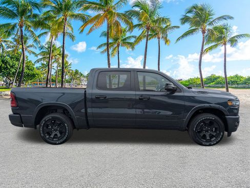Used 2025 RAM 1500 Big Horn AWD/4WD image 3