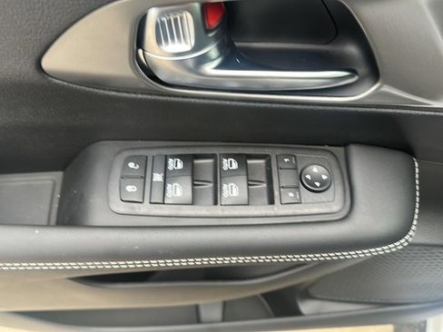 New 2026 Chrysler Voyager LX image 10