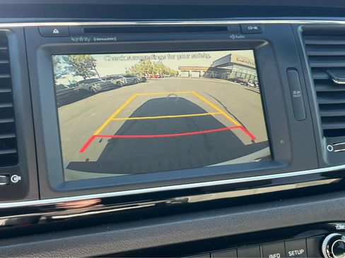 Used 2016 Kia Sedona SX image 37