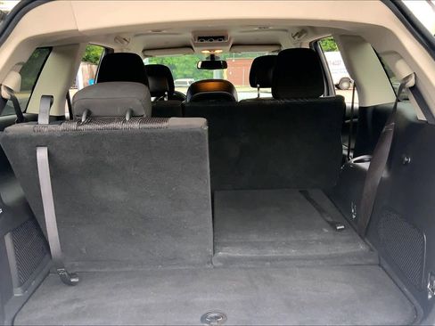 Used 2019 Dodge Journey SE w/ Connectivity Group FWD image 34