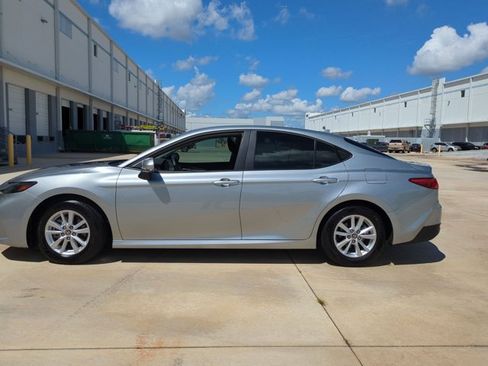 Certified 2025 Toyota Camry LE FWD image 9