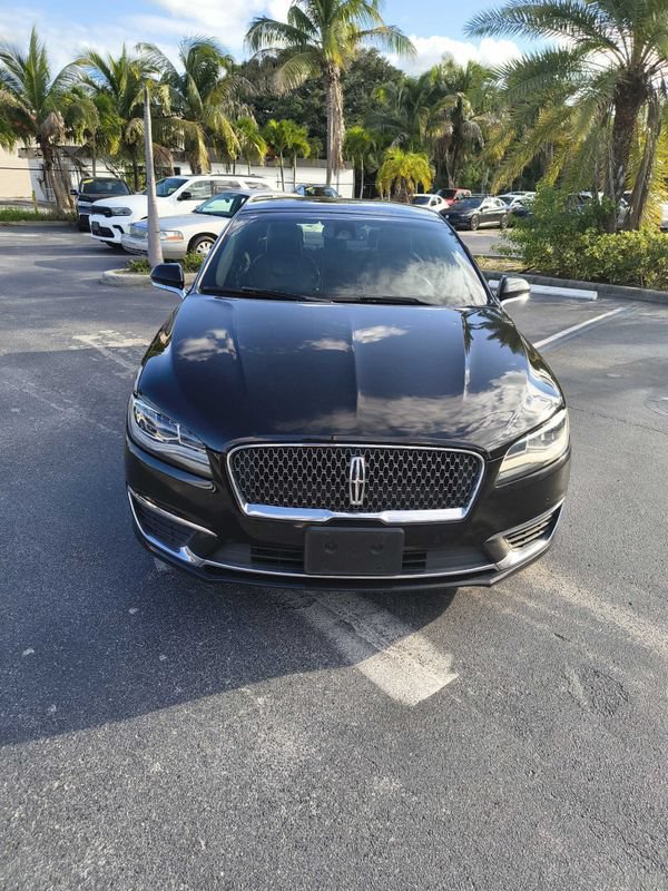 Used 2017 Lincoln MKZ Reserve w/ Luxury Package AWD/4WD image 7