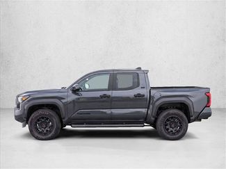 Used 2025 Toyota Tacoma SR5 AWD/4WD video 4