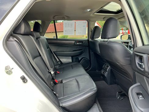 Used 2018 Subaru Outback 2.5i Limited w/ Popular Package #2 AWD/4WD image 26