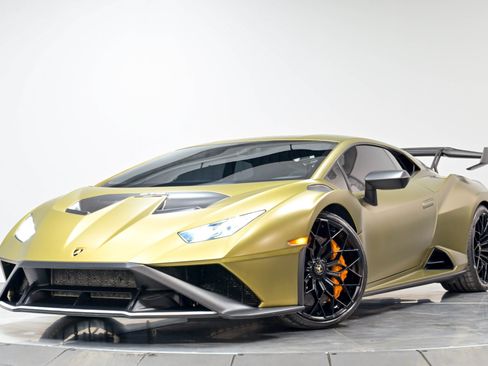 Used 2023 Lamborghini Huracan STO RWD image 62